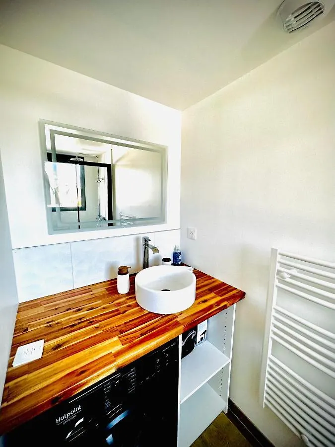 Lägenhet Logoden - Appartement Tout Confort 2 Chambres, Proximite Gare, Parking Prive Vannes Frankrike